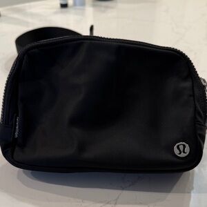 lululemon athletica women’s crossbody belt bag